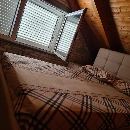 Tomorrow Apartment *